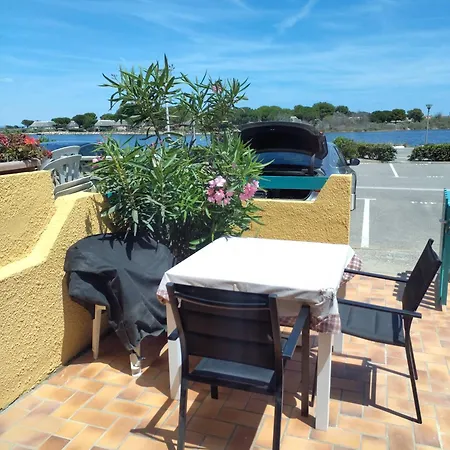 Marina Soleil Bleu Holiday home *